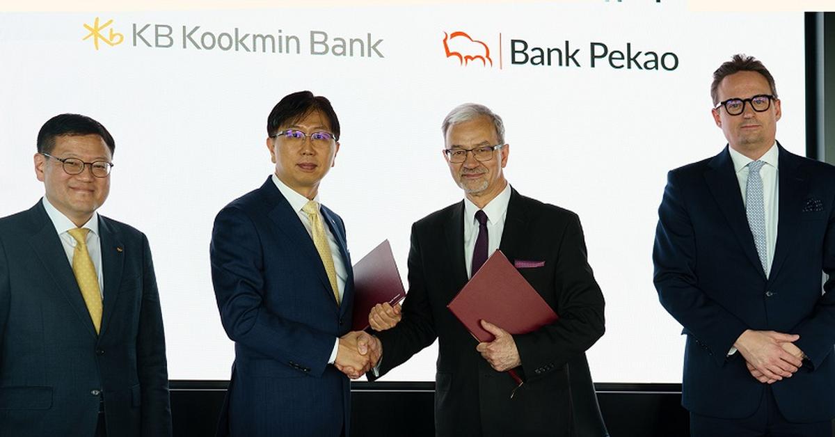Bank Pekao is developing cooperation with the largest bank in South Korea