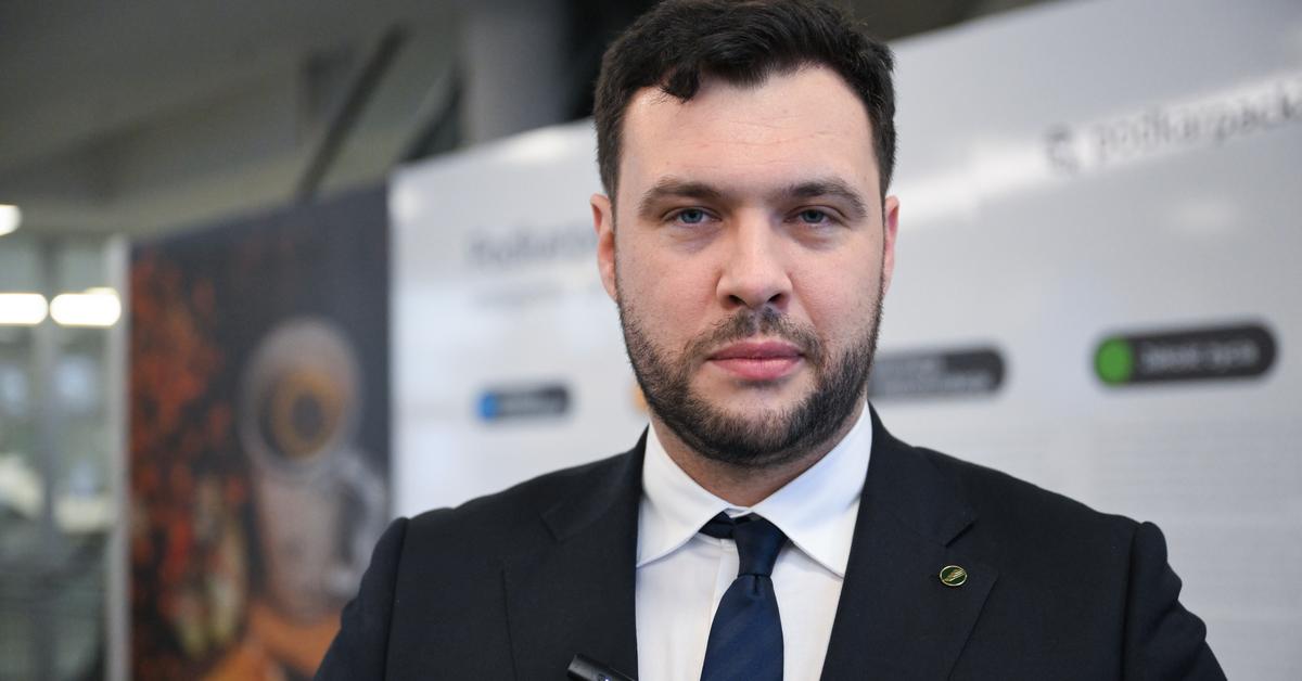 Farmers' protest.  Deputy Minister of Agriculture: We cut the branch we sit on