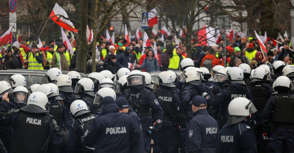 Farmers' protest in Warsaw.  There were losses with the police
