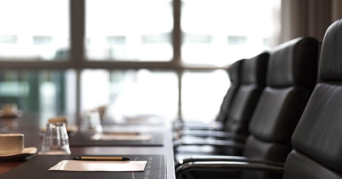 Full transparency of wages in state-owned companies?  There is a new bill