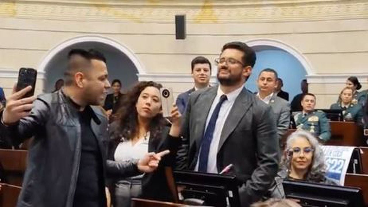 Jota Pe Hernández y María José Pizarro tuvieron fuerte agarrón en el Senado