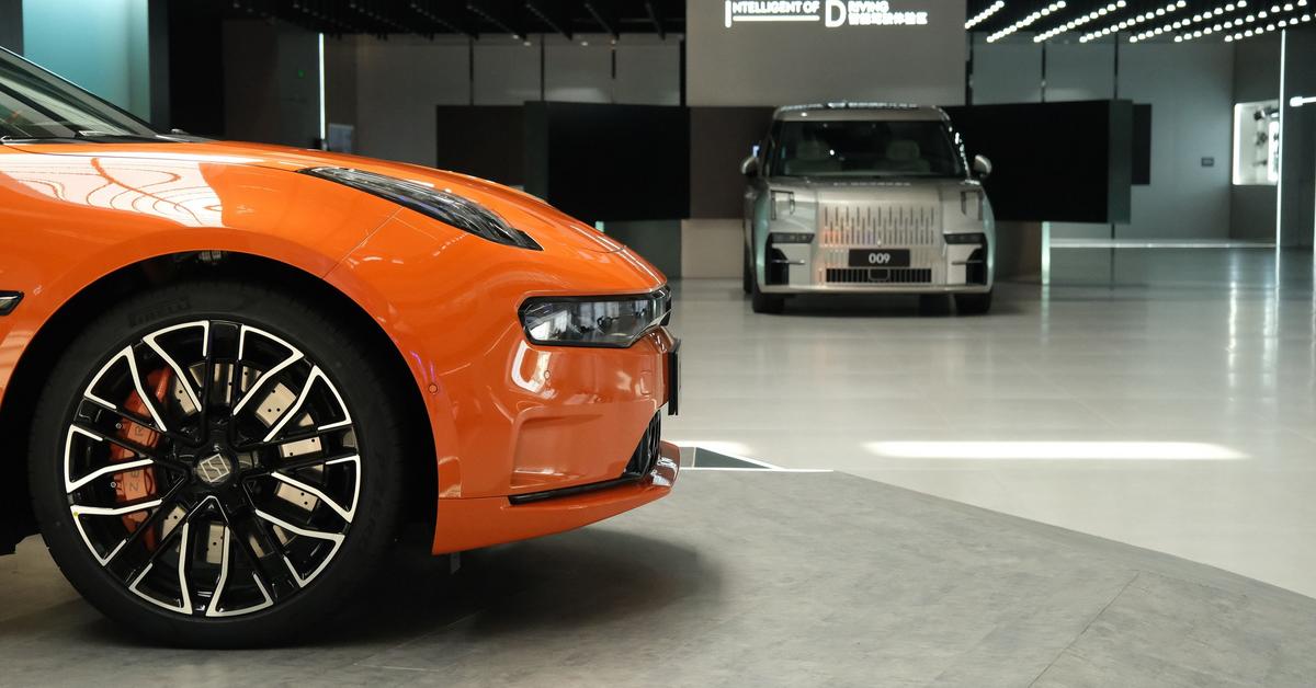 The fate of the Izera car factory hangs in the balance.  New reports