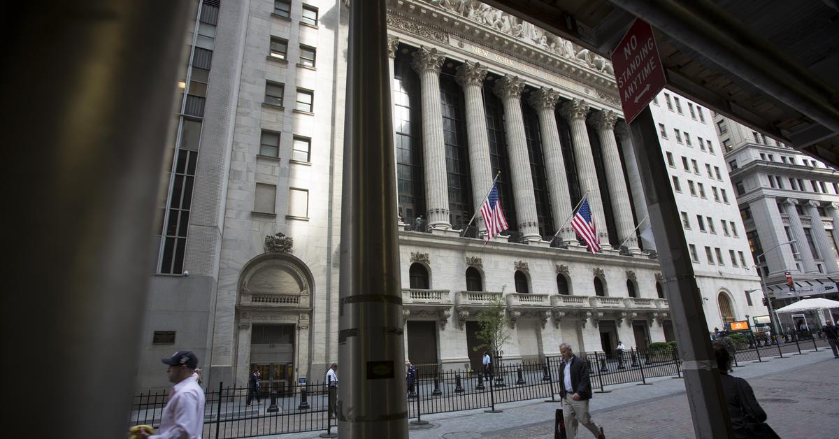 Thursday's session on Wall Street ended with declines in the main indexes following the inflation data