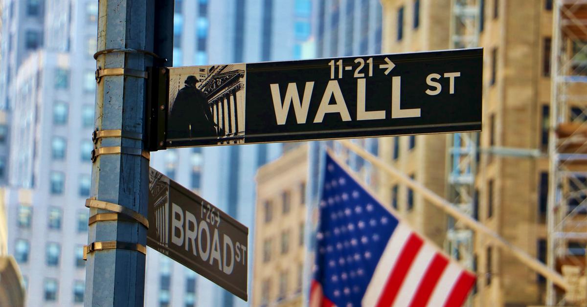 Wall Street: Solid increases in the main indexes.  Investors look at macro data