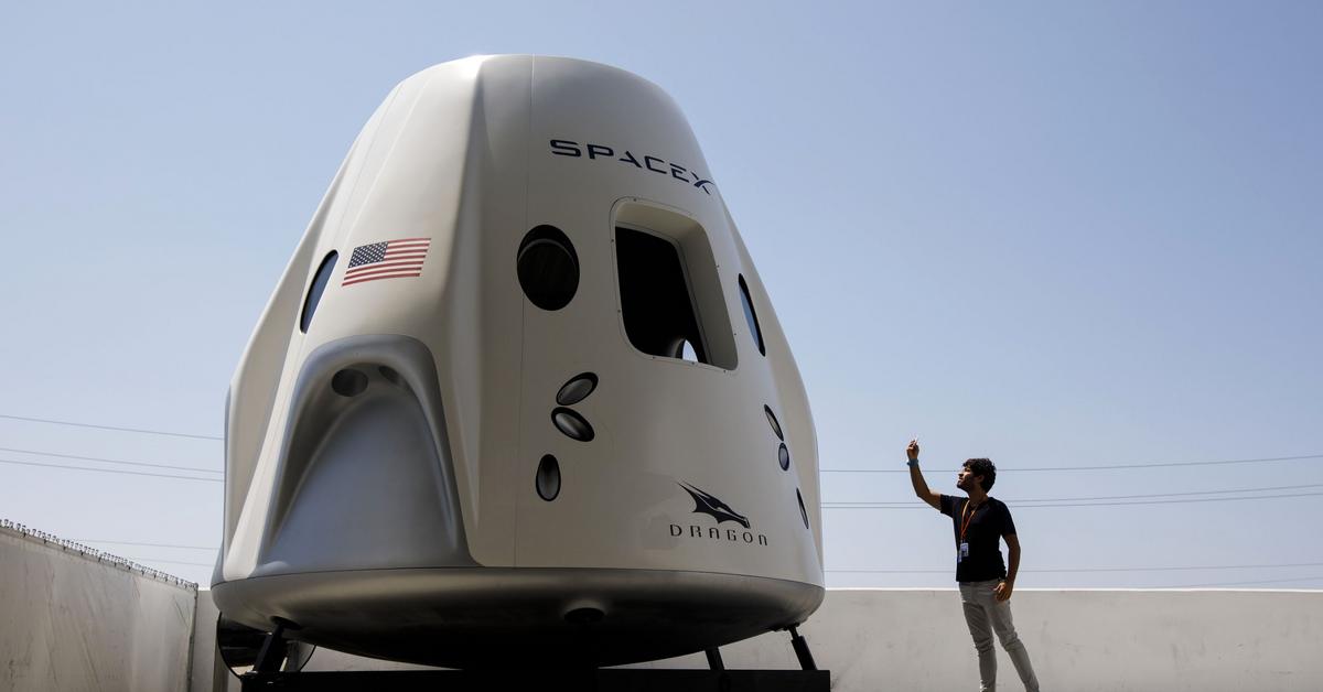 SpaceX to Help Deorbit ISS, Musk's Company to Receive $843 Million
