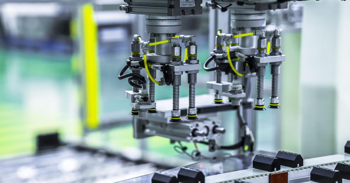 LG's Polish factory in trouble. Europe's largest EV battery manufacturer changes production profile