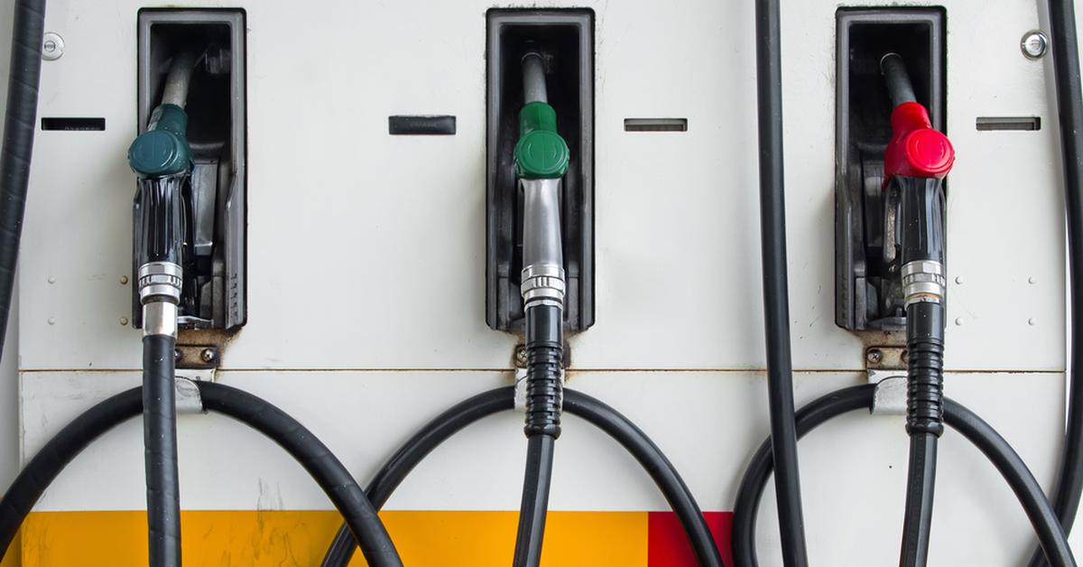 The largest petrol stations in Poland. An important change in the top three companies