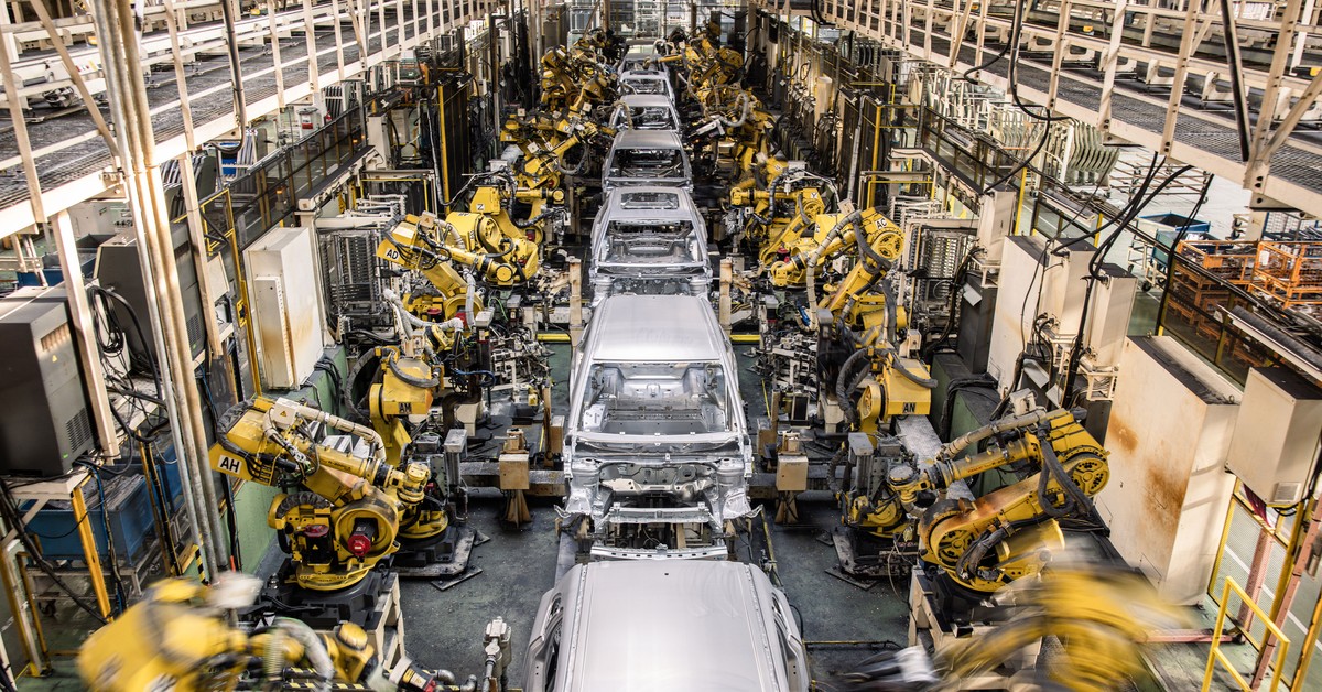 More than 4 million robots already work in factories around the world. Where are most of them installed in the world?