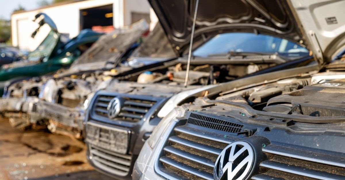 The collapse of the German automotive industry is dividing the government in Berlin. Coalition partners lack ideas on how to get out of the economic stalemate