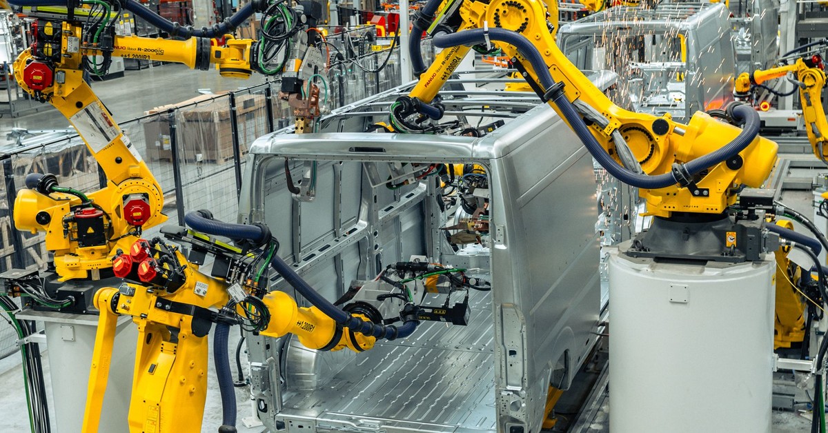 What's happening in the automotive industry? The decline in debt is not good news at all