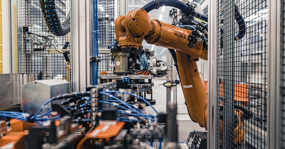 Volkswagen Poznań with a production record. Thousands of cars and millions of parts